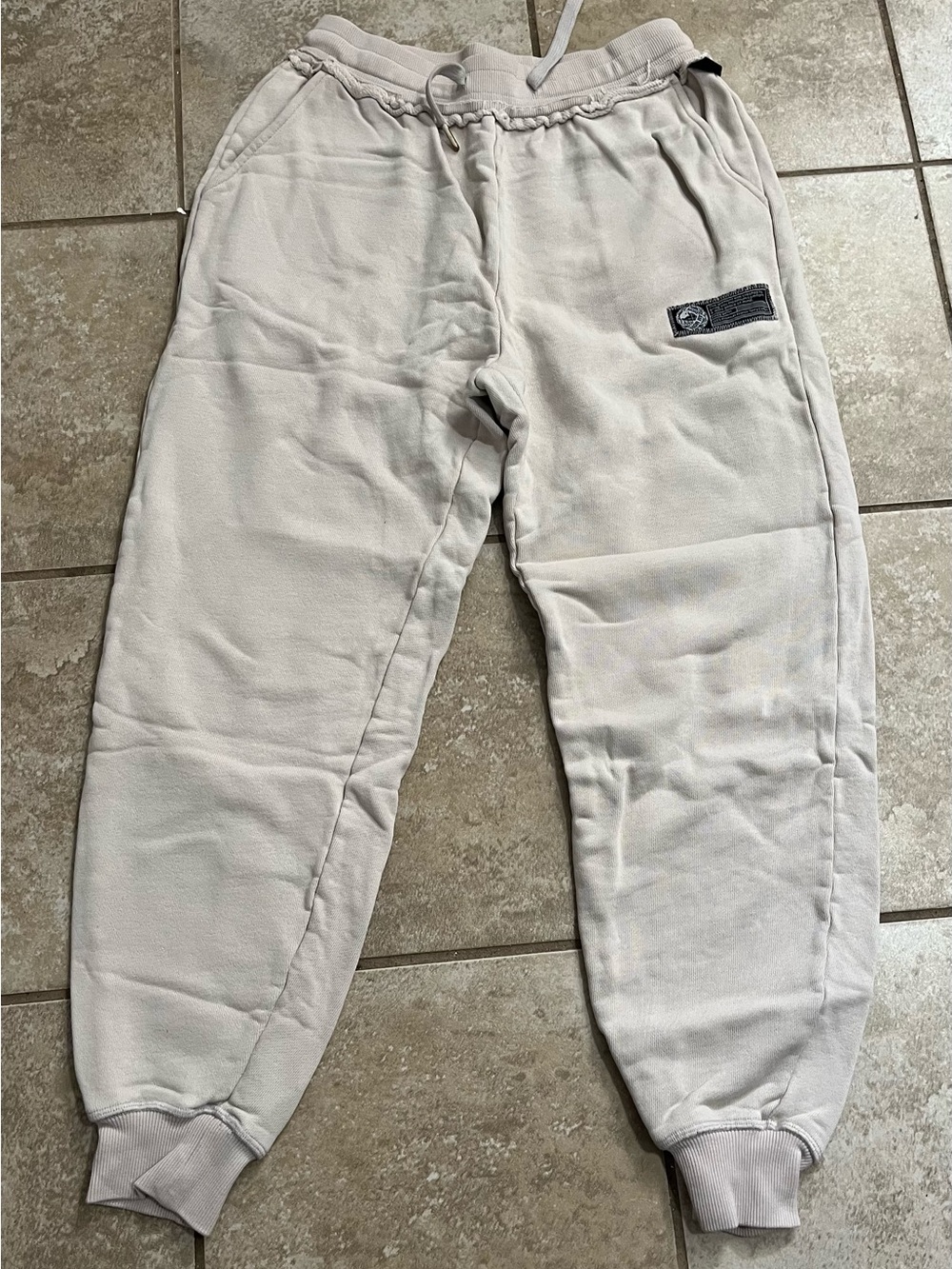 Alphalete Distressed Waistband Joggers Sweatpants Cream Off-White Size